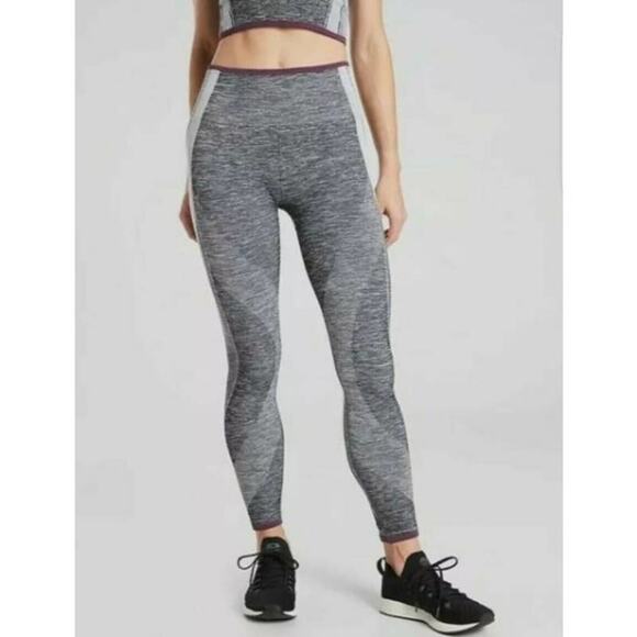 Athleta Legging Womens Size XS Impact 7/8 Tight Heather Gray Seamless High Waist - Picture 1 of 6